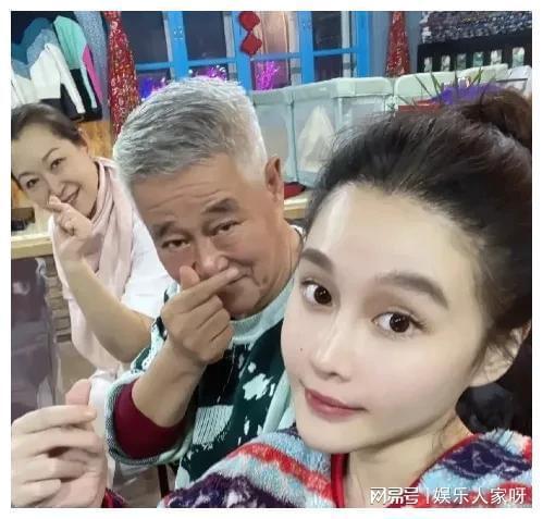 娱乐圈大瓜小瓜吃瓜拿走,吃瓜拿走，揭秘明星幕后故事！