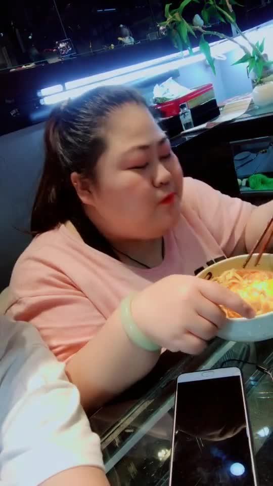 豆豆吃瓜娱乐,揭秘娱乐圈幕后故事