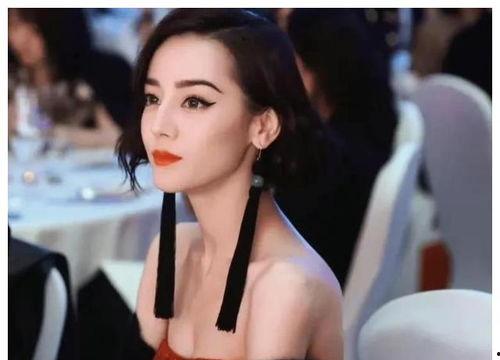 娱乐圈顶流吃瓜小说,瓜田里的璀璨星辰