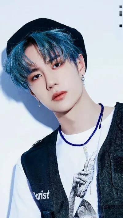 吃瓜娱乐王一博微博,揭秘明星幕后趣事